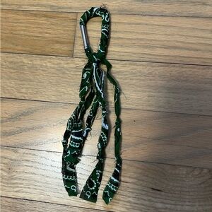 Dark green paisley print carabiner keychain